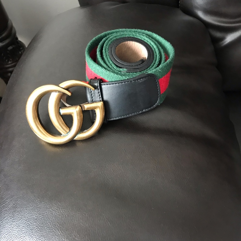 MEN PRE OWNED CONDITION AUTHENTIC GUCCI BELT!!!!